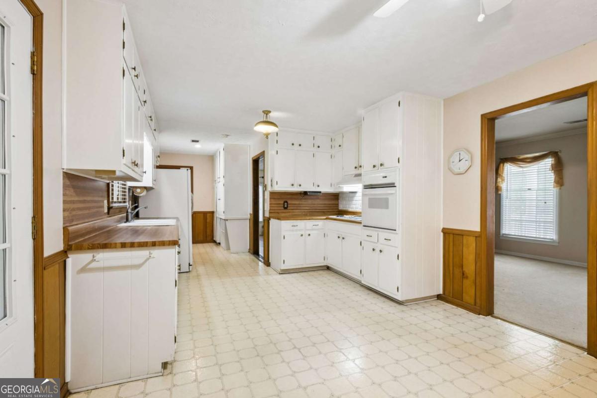 2761 Valleydale Drive Nw Property Photo 19