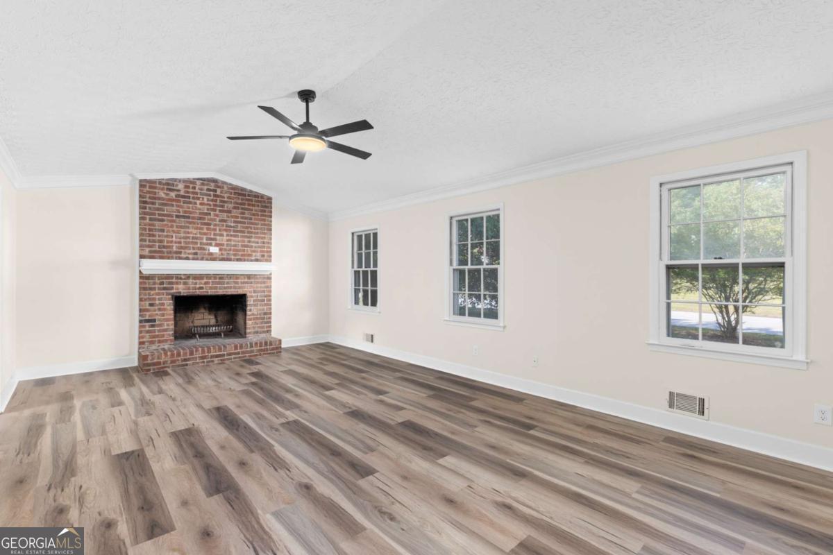 2250 Ridge Forest Drive Property Photo 8
