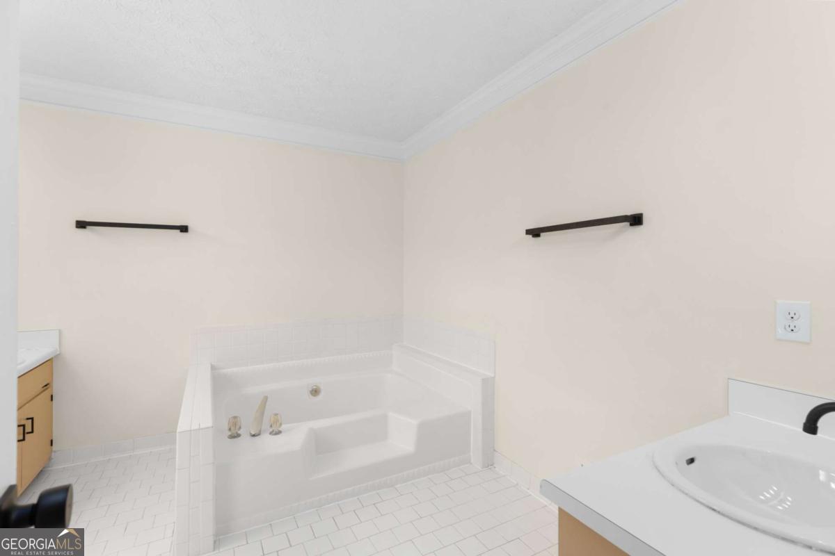 2250 Ridge Forest Drive Property Photo 44