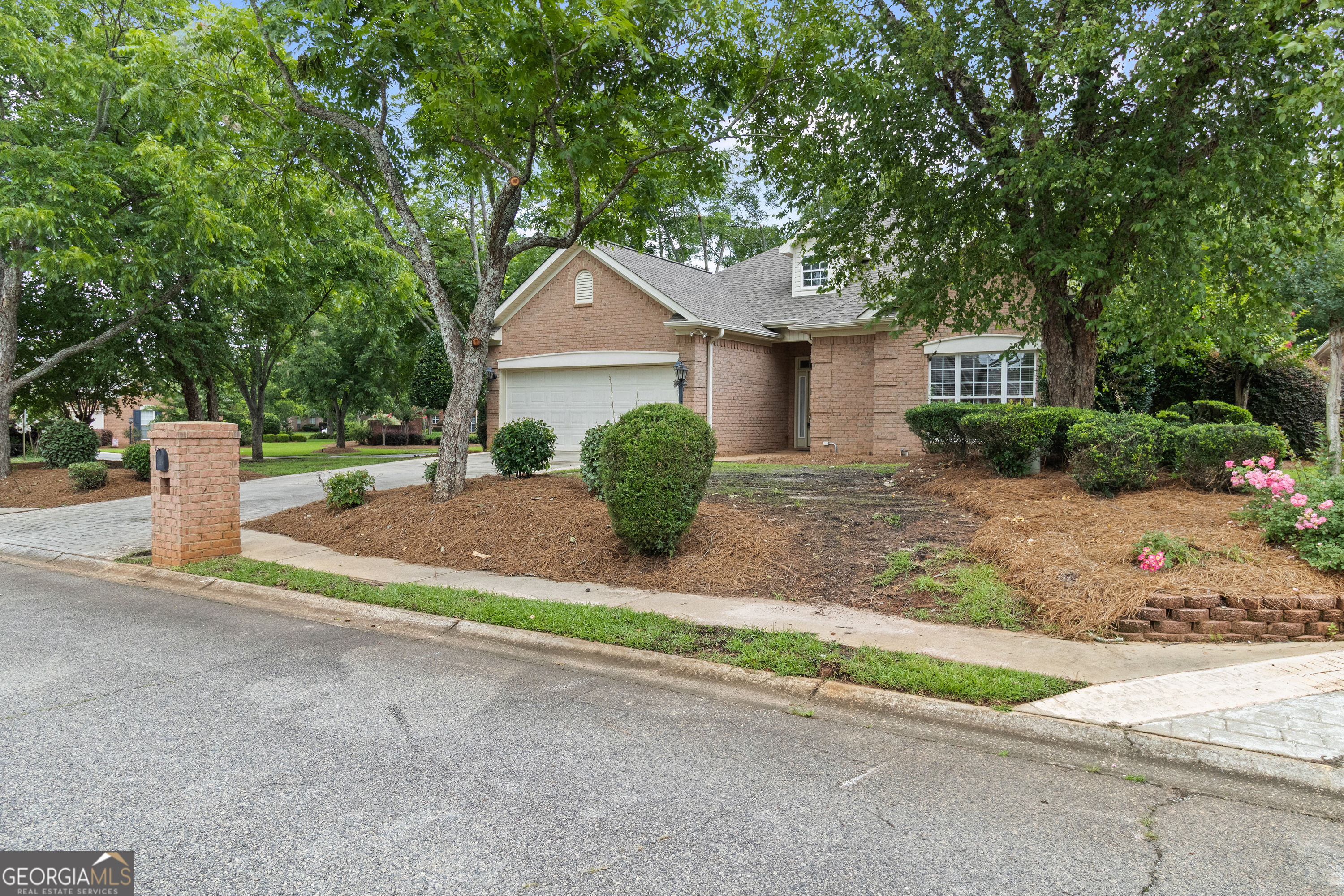 101 Orchard Lane Property Photo 2