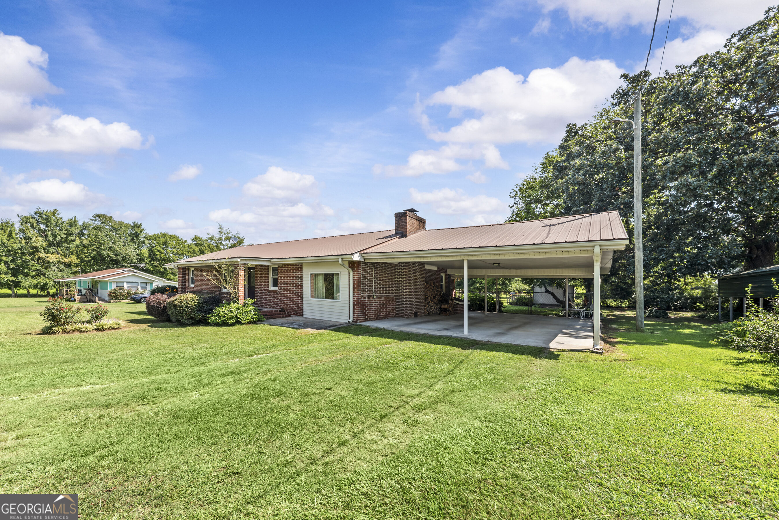 2342 Washington Highway Property Photo 2