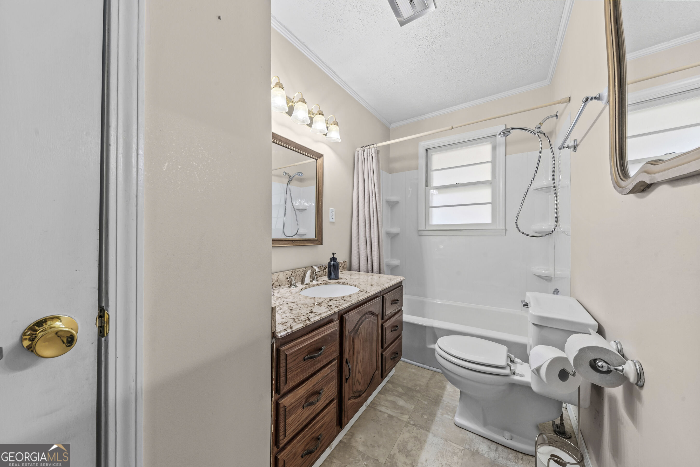 2342 Washington Highway Property Photo 34