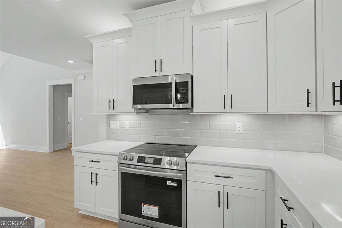 90 Doris Path Property Photo 17