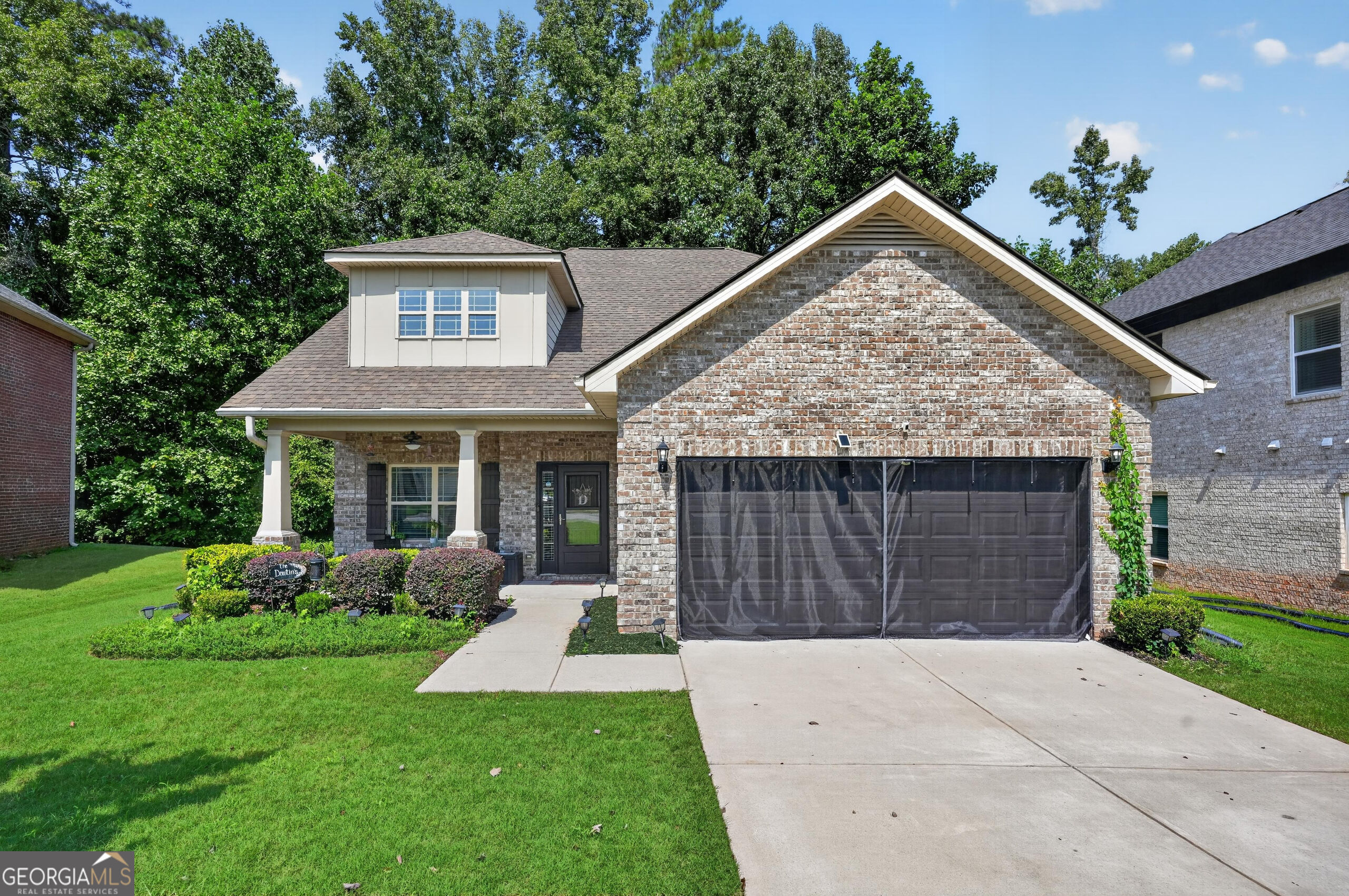 8664 Spivey Village Trail Property Photo 1