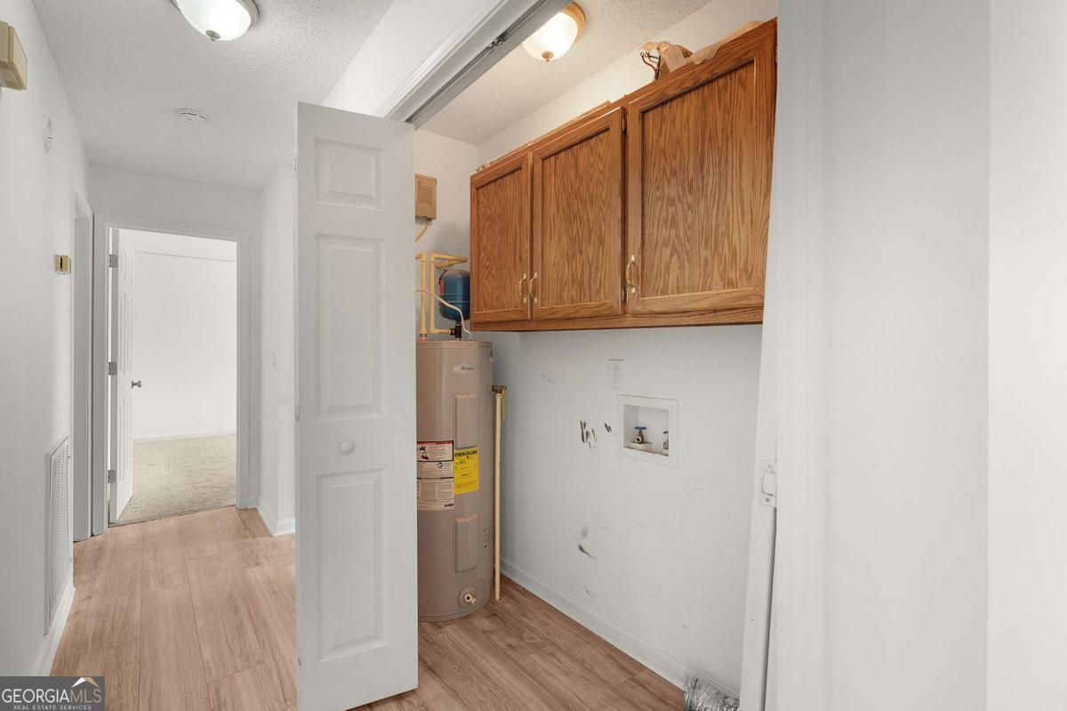 100 Walraven Way Se Property Photo 14