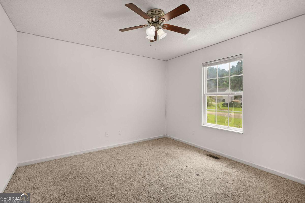 100 Walraven Way Se Property Photo 17