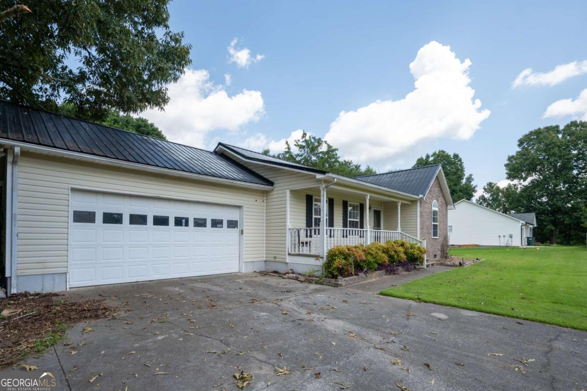 100 Walraven Way Se Property Photo 21