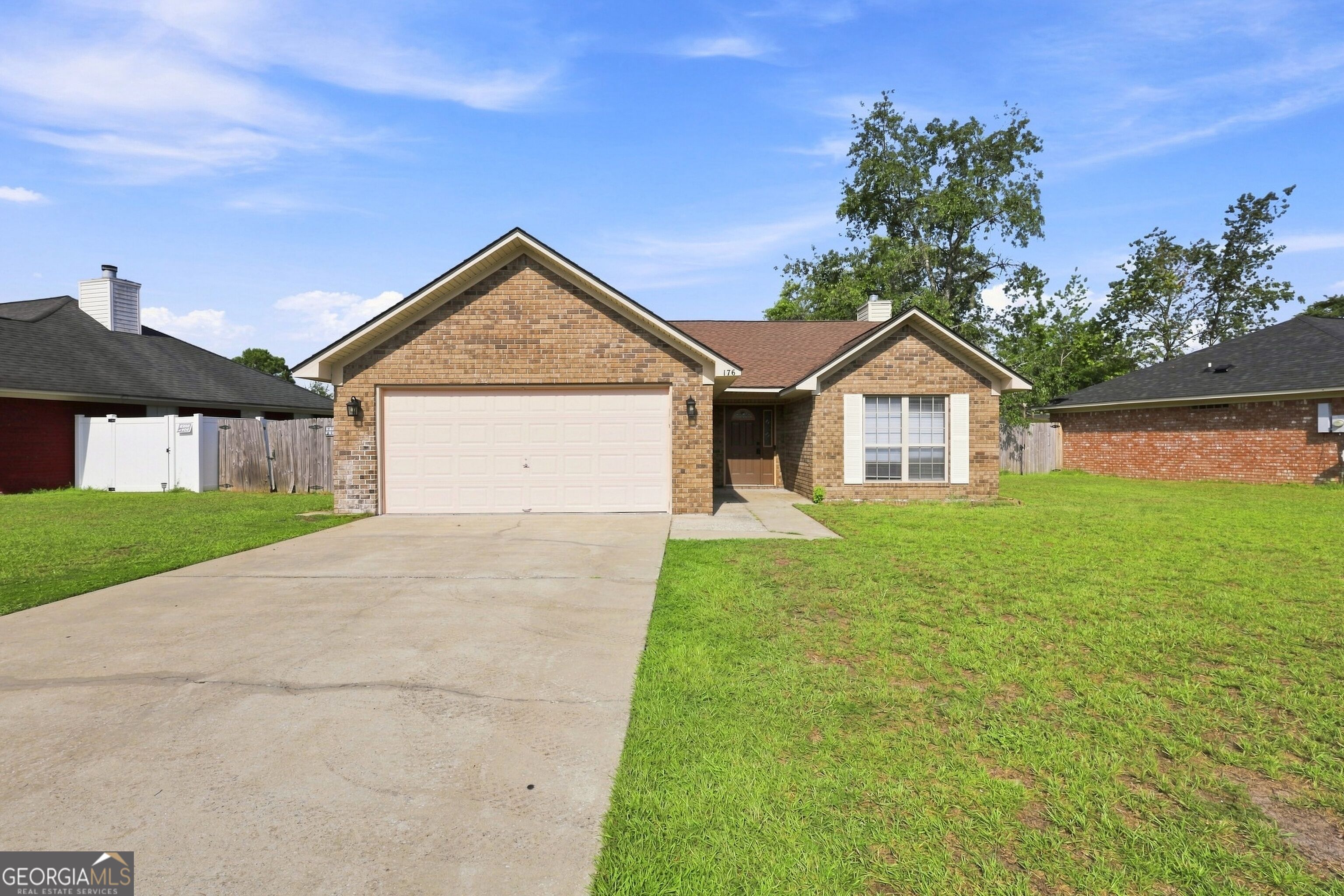 176 Wayfair Lane Property Photo 1