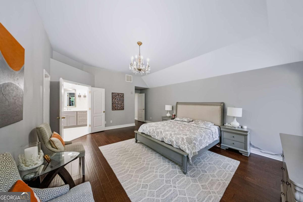 637 Glen Valley Way Property Photo 17