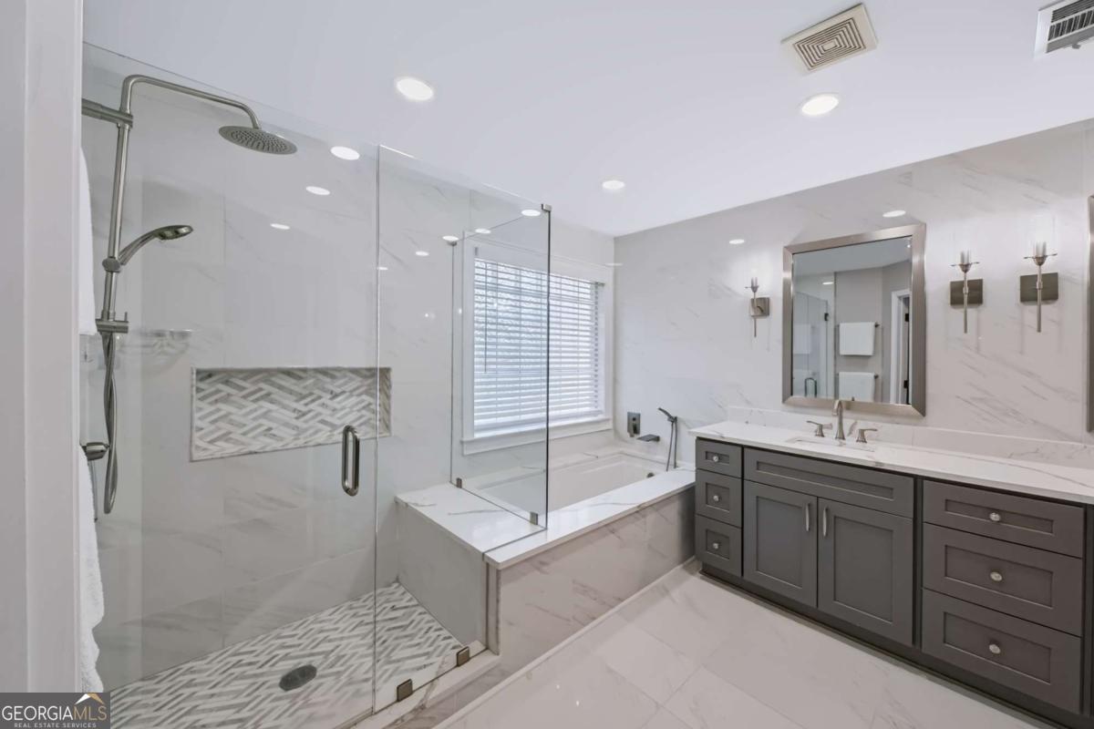 637 Glen Valley Way Property Photo 18