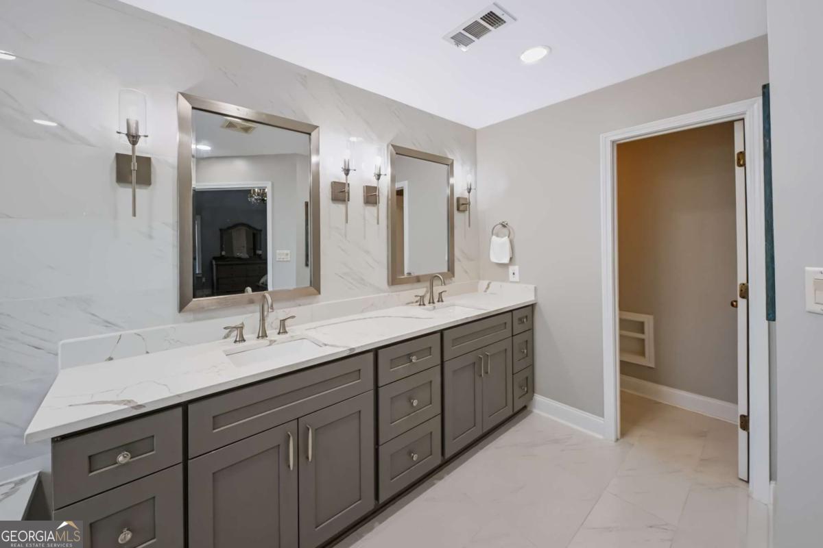 637 Glen Valley Way Property Photo 19