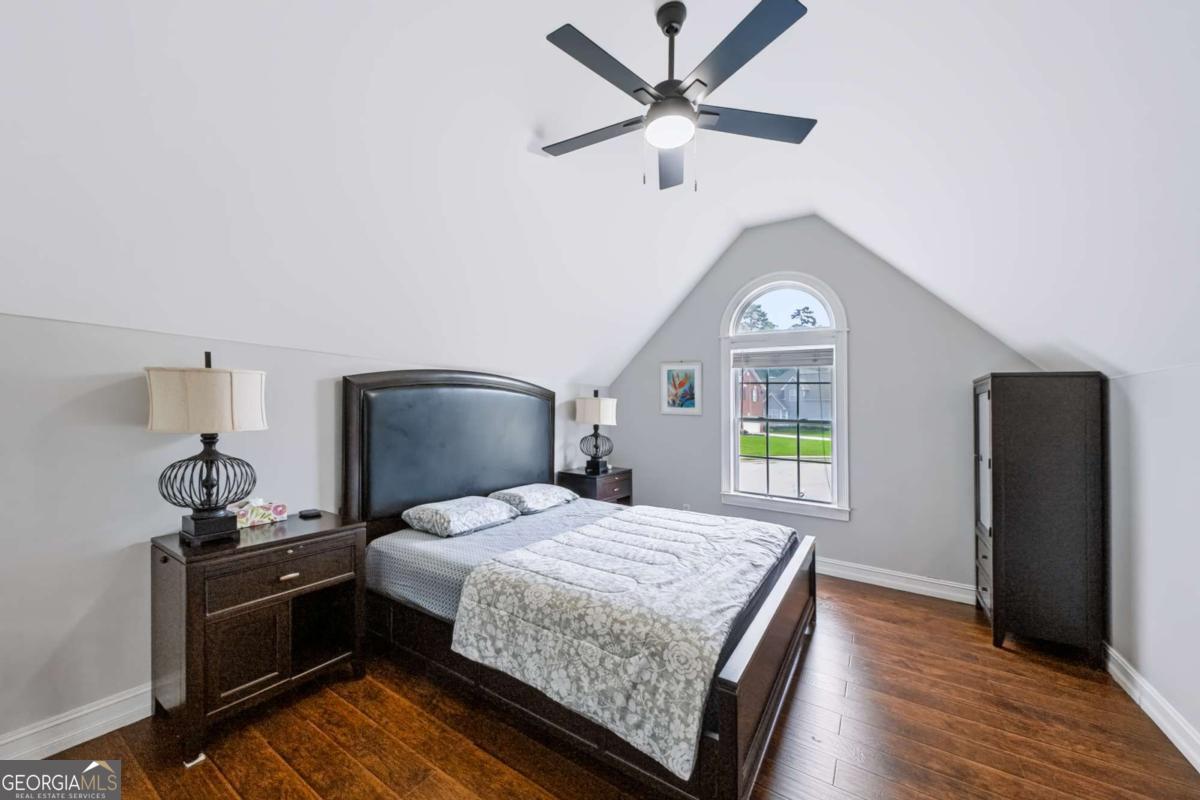 637 Glen Valley Way Property Photo 34