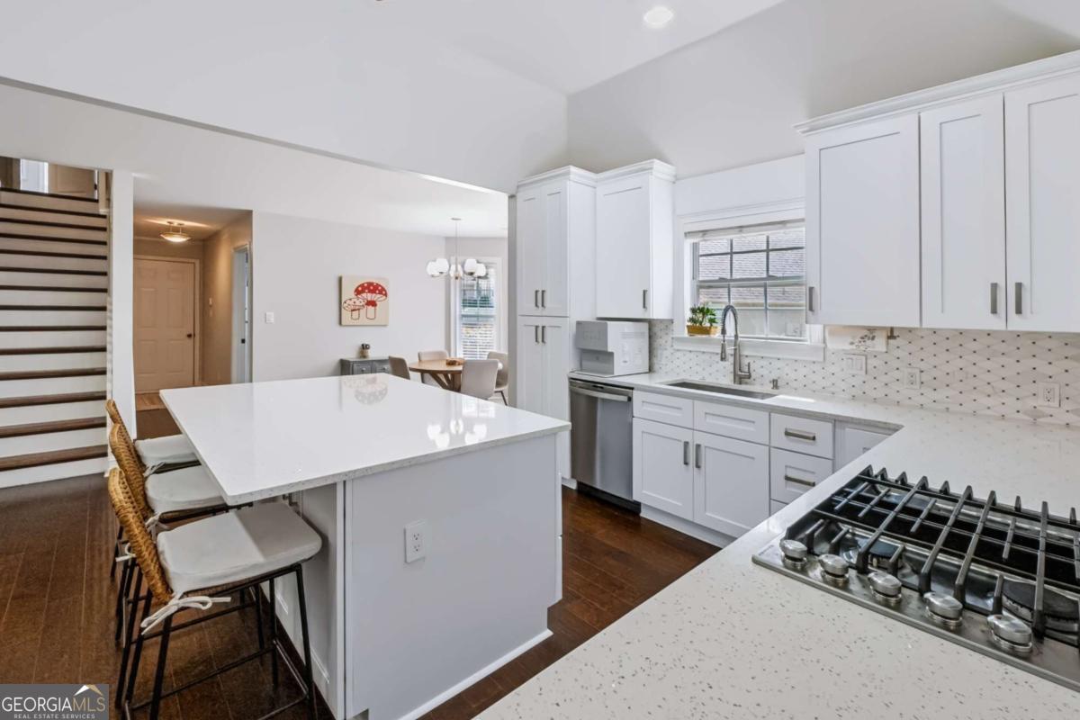 637 Glen Valley Way Property Photo 45