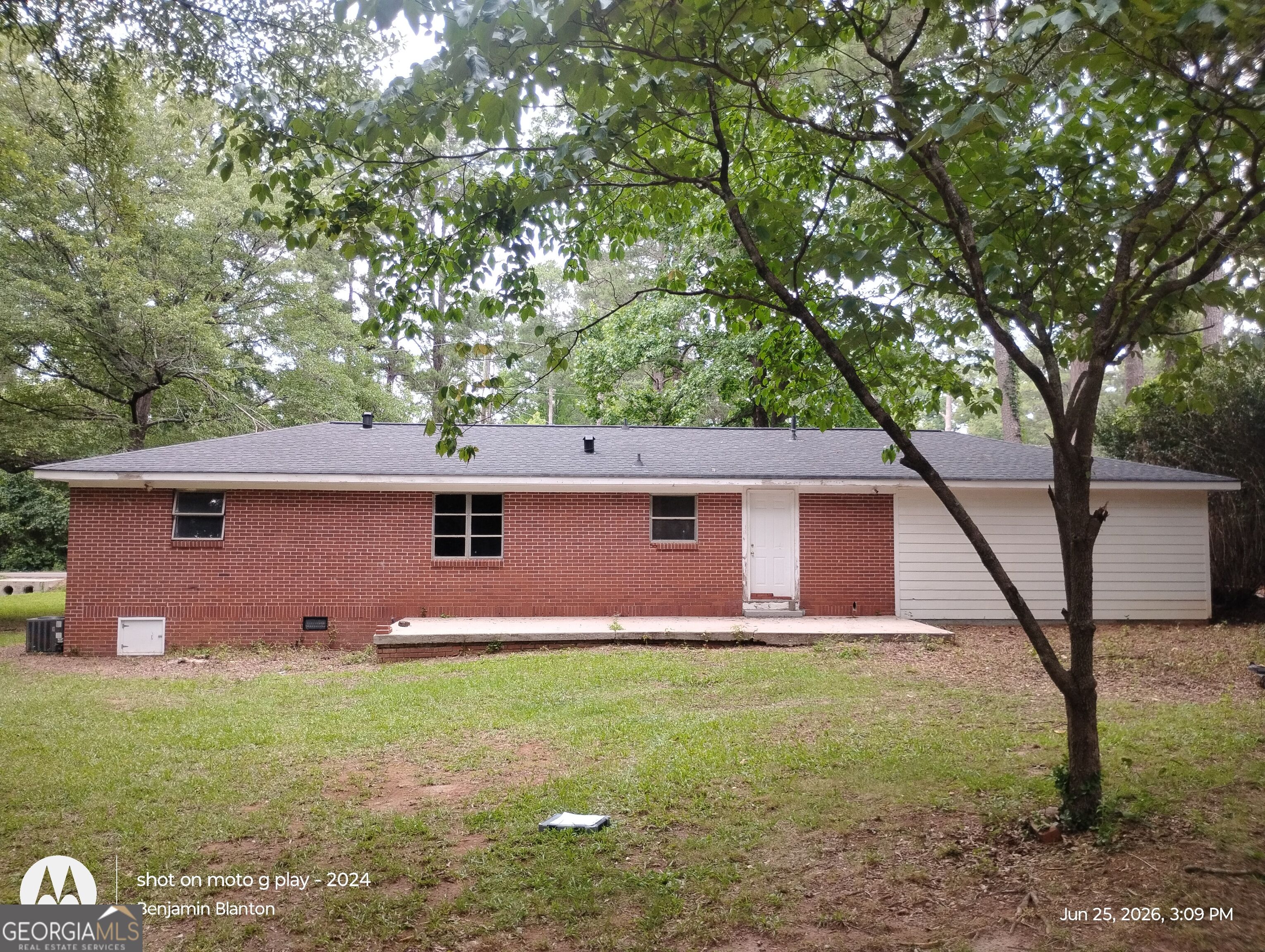 327 W Bonnell Street Property Photo 6