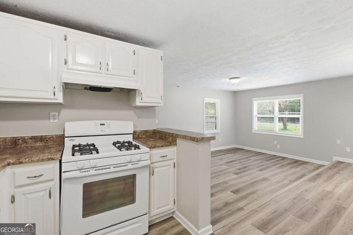 620 Smithstone Road Se Property Photo 11