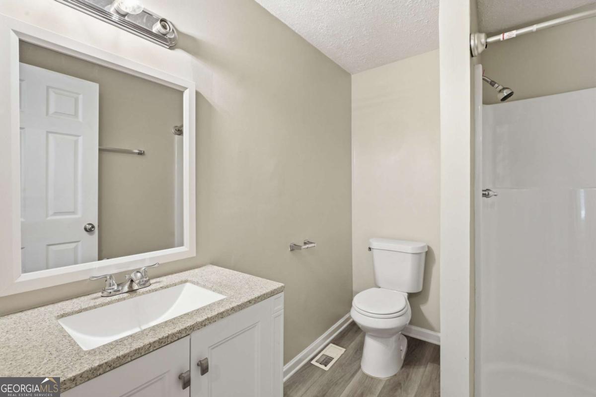 620 Smithstone Road Se Property Photo 21