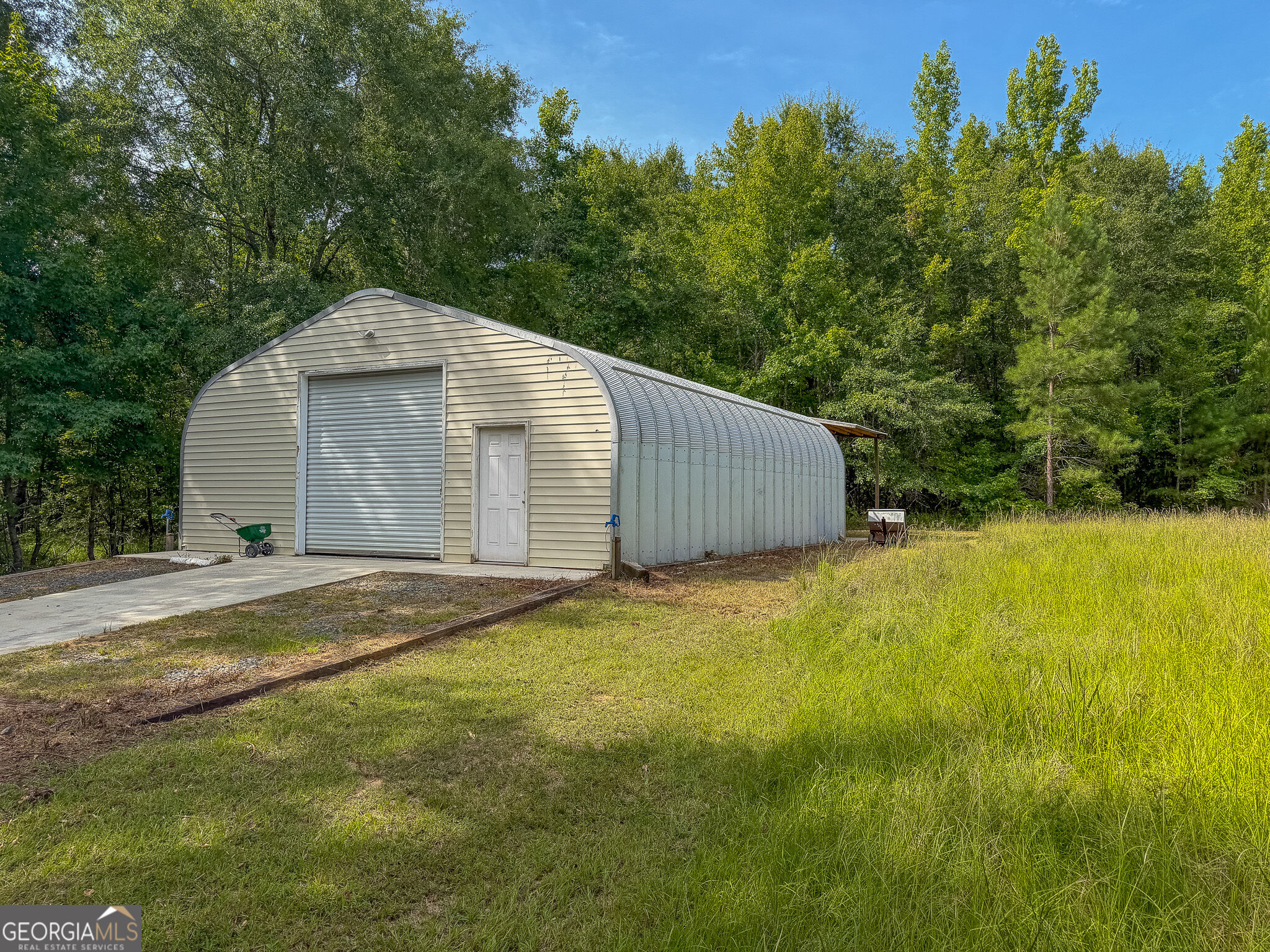 1709 Poplar Ridge Road Property Photo 6