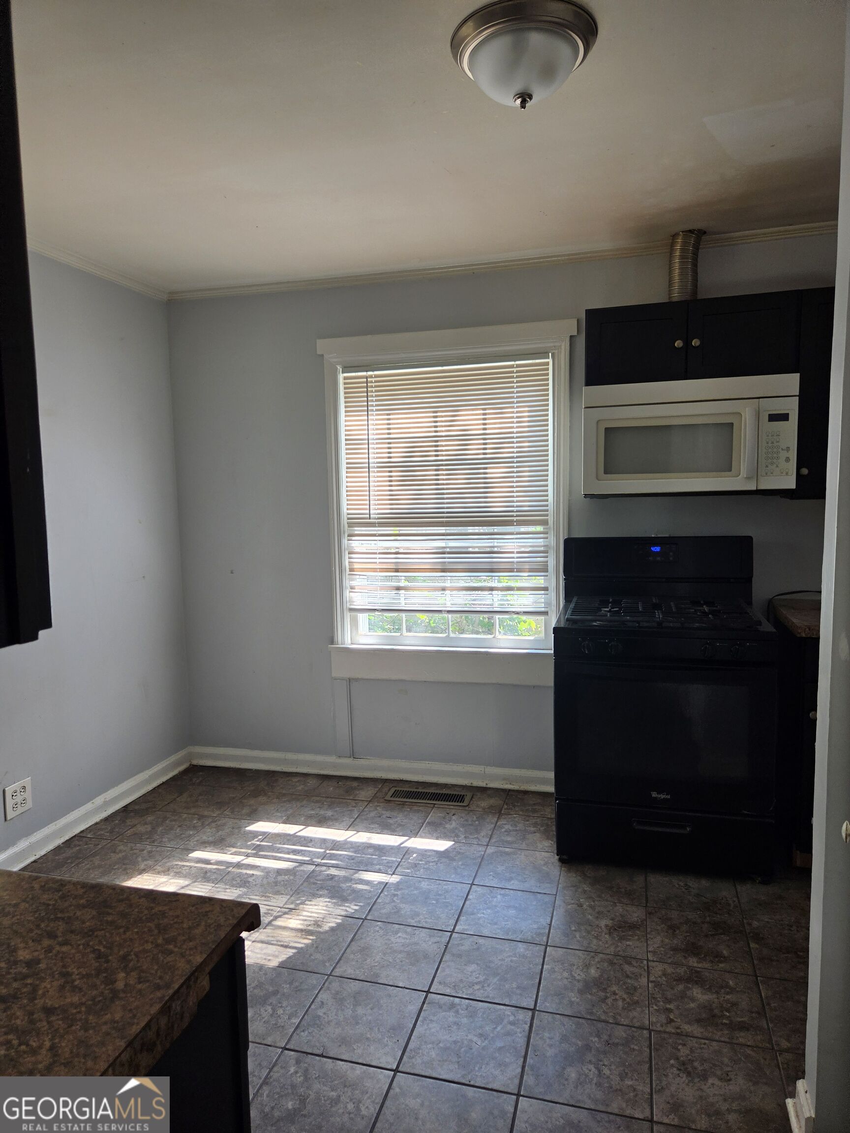 1693 John Calvin Avenue Property Photo 9