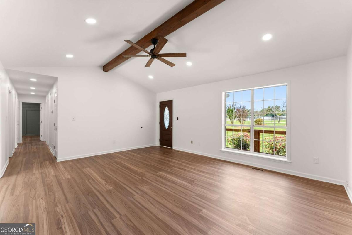 5820 Steve Black Road Property Photo 10