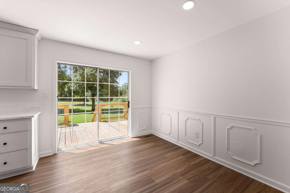 5820 Steve Black Road Property Photo 12
