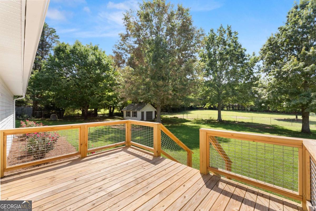 5820 Steve Black Road Property Photo 32