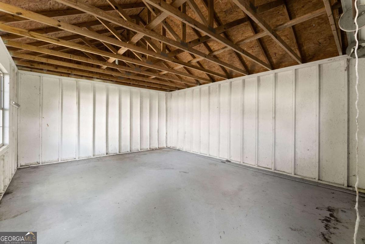 5820 Steve Black Road Property Photo 35