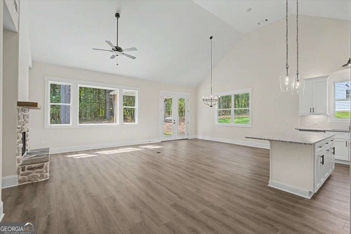 110 Doris Path Property Photo 15