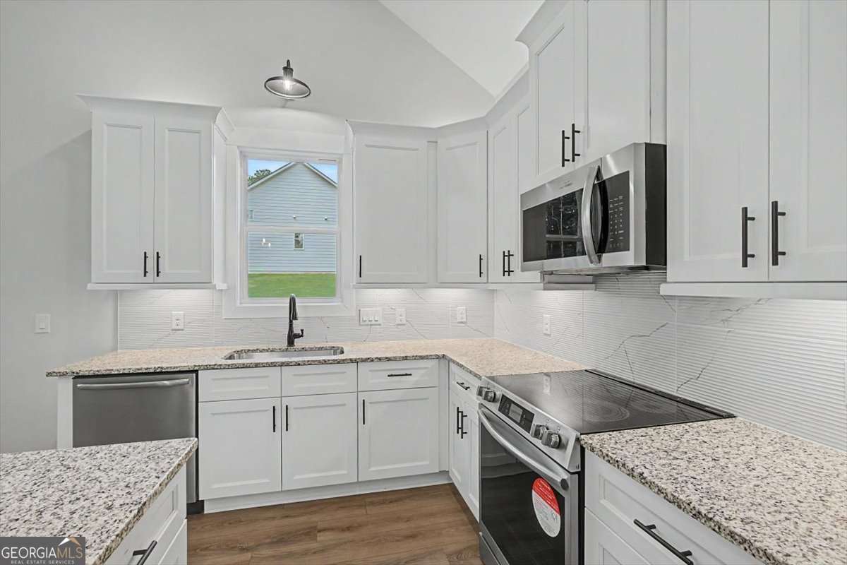 110 Doris Path Property Photo 16