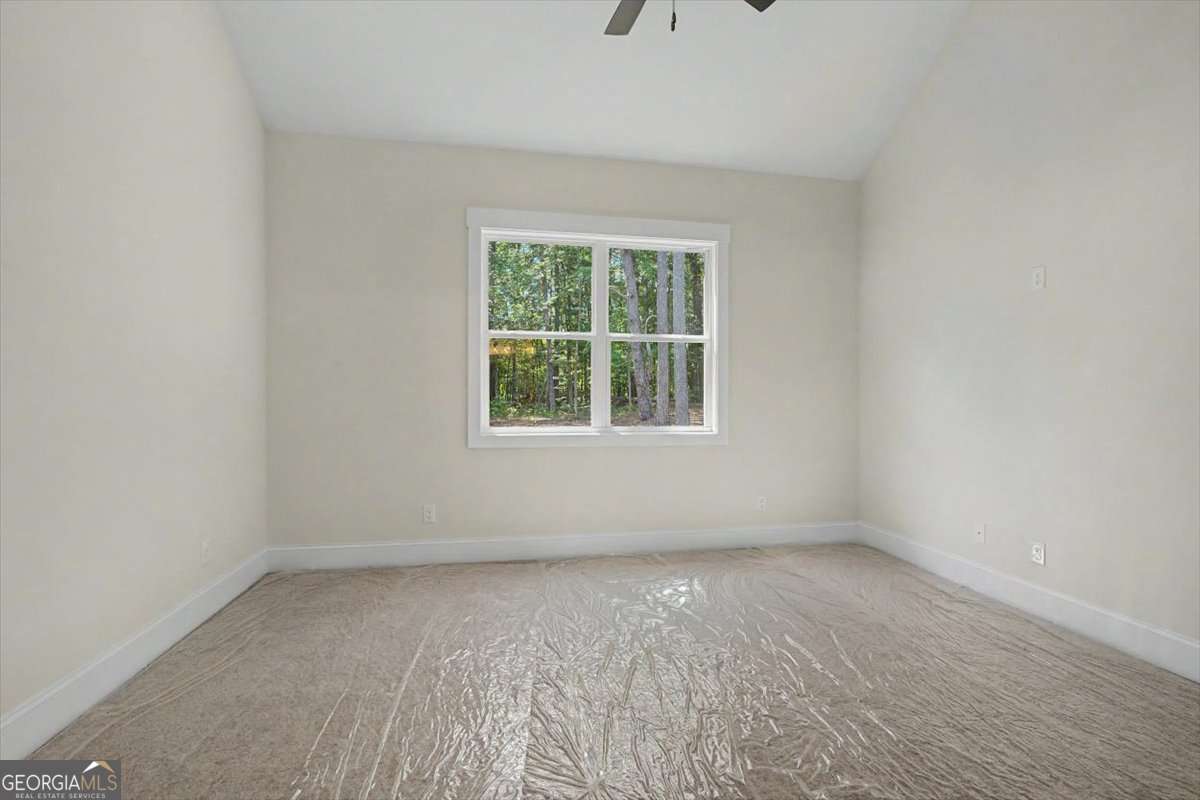 110 Doris Path Property Photo 21