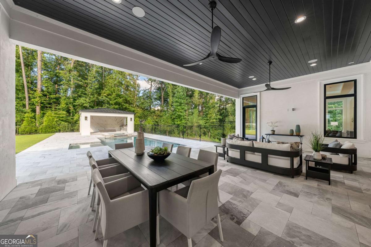 5211 Powers Ferry Road Property Photo 49