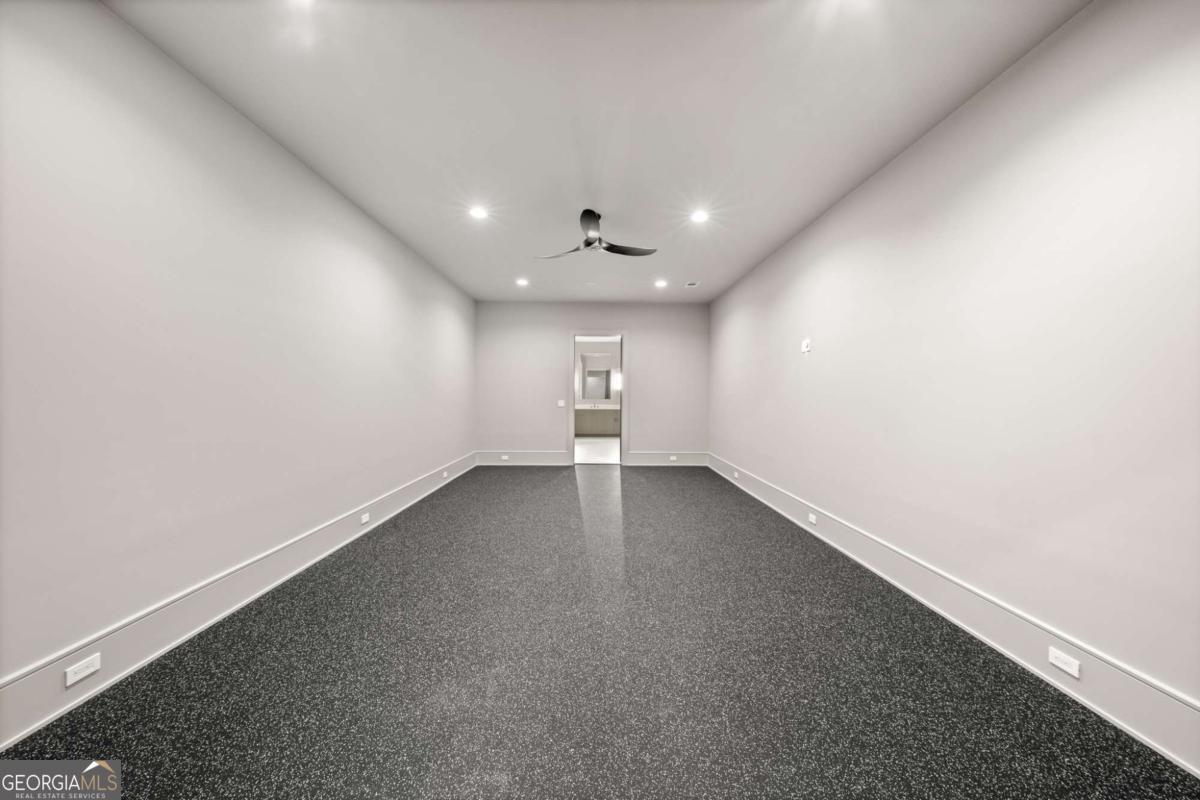 5211 Powers Ferry Road Property Photo 66