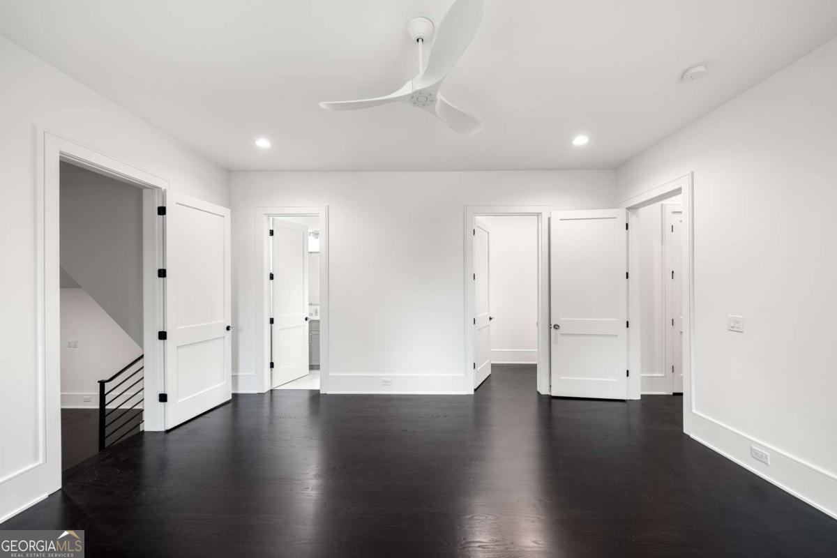 5211 Powers Ferry Road Property Photo 81