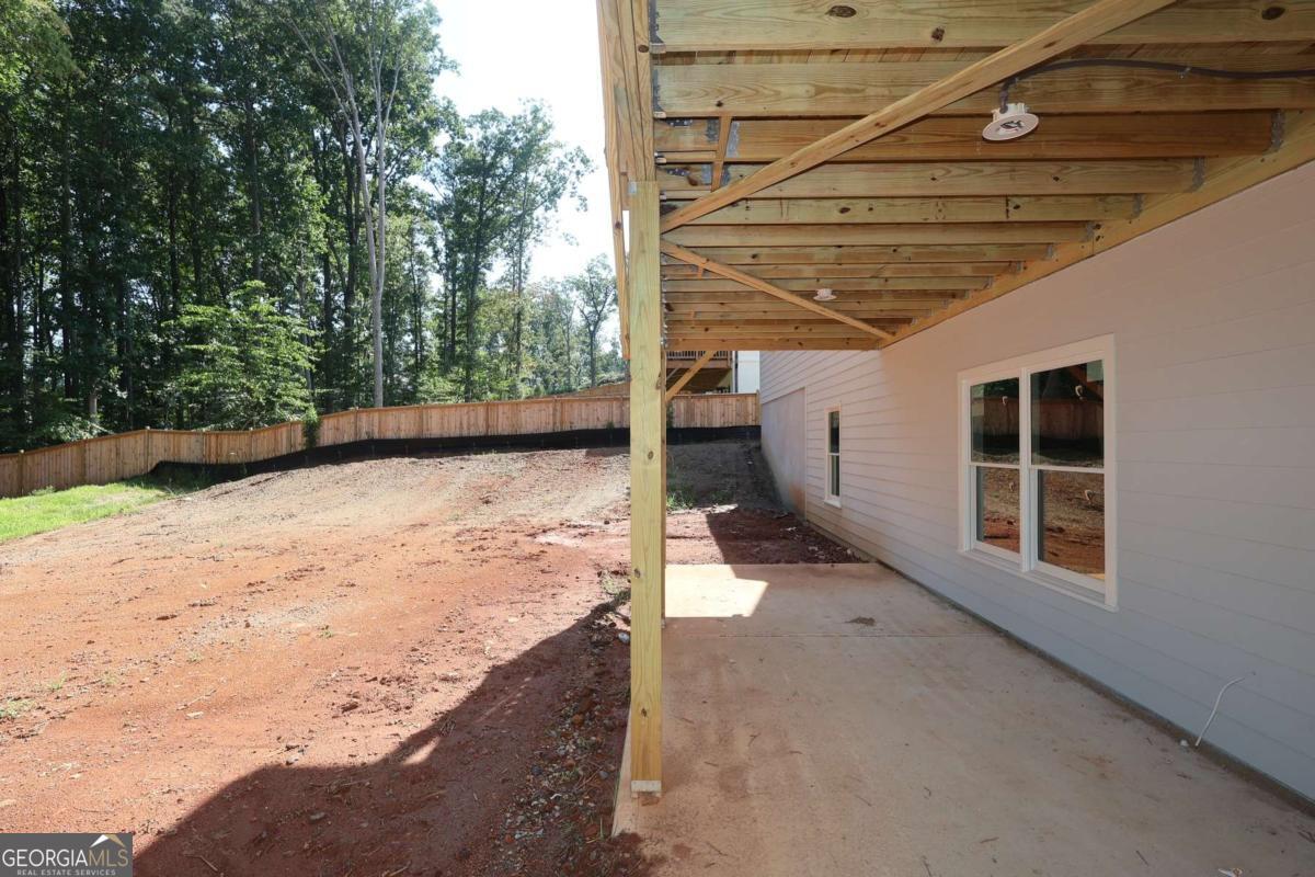 2253 Ellis Mountain Drive Property Photo 2