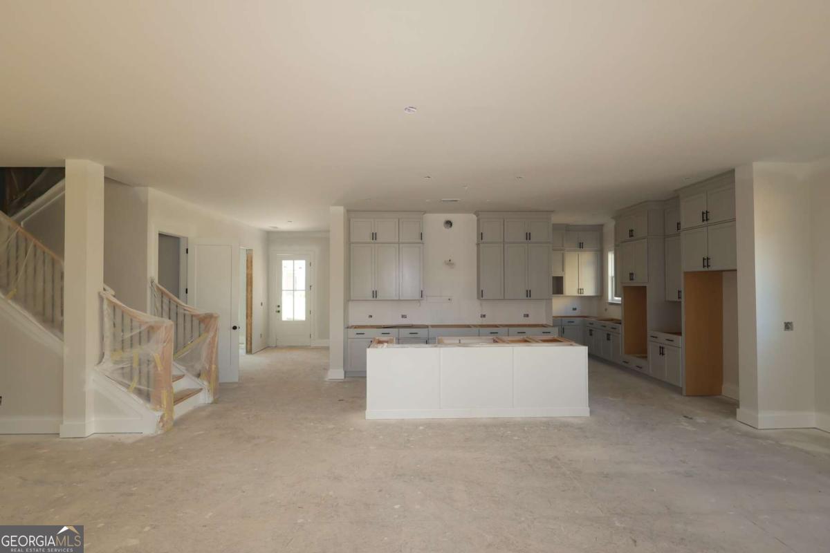 2253 Ellis Mountain Drive Property Photo 8