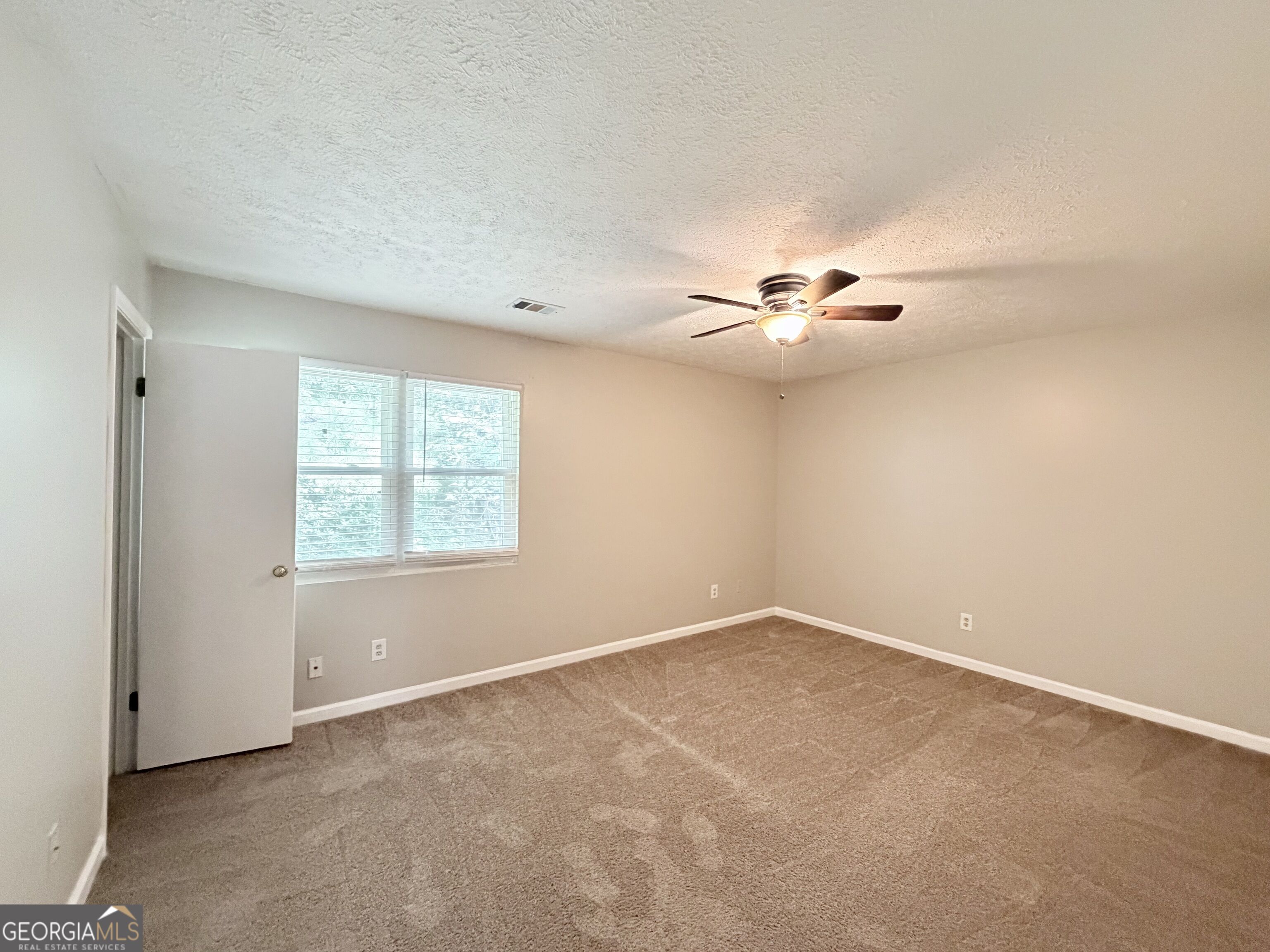 3528 Main Station Drive Sw Property Photo 6