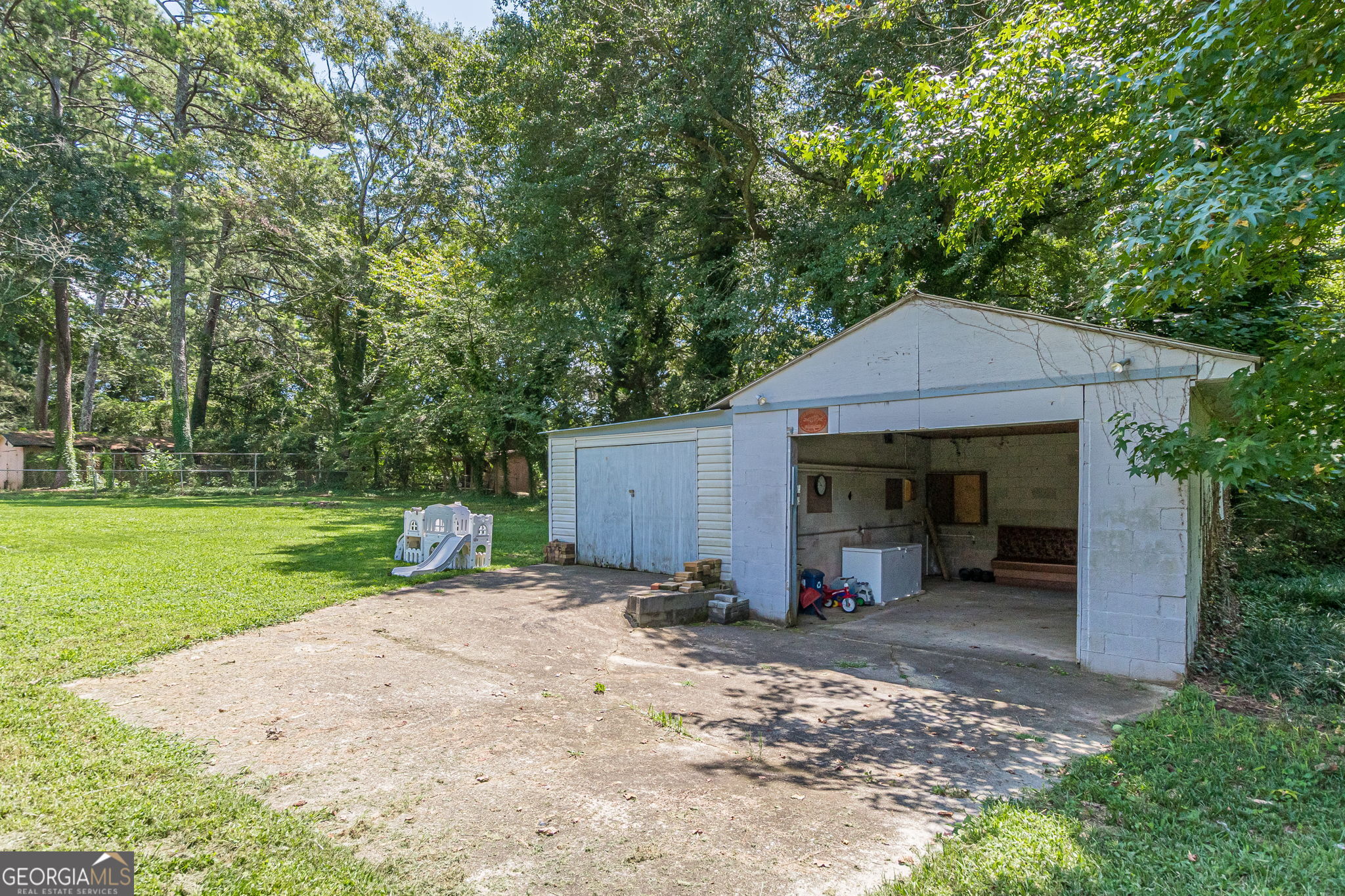 877 King Drive Se Property Photo 35