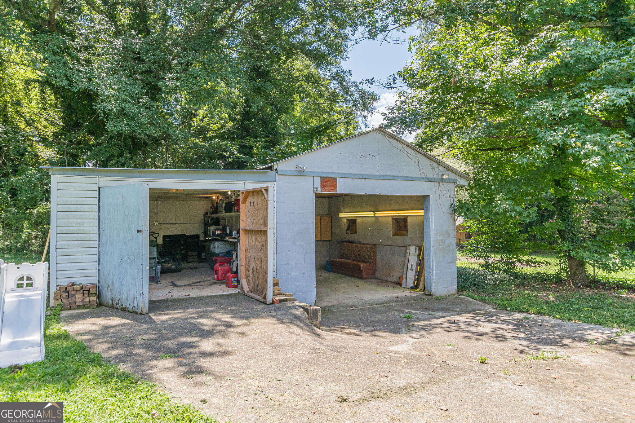 877 King Drive Se Property Photo 36