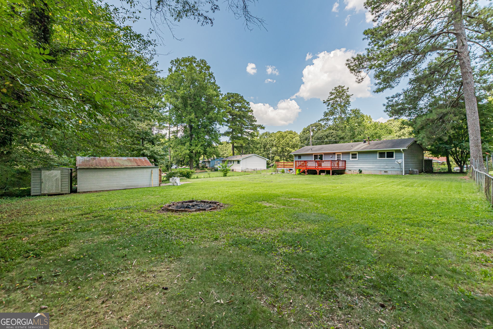 877 King Drive Se Property Photo 40