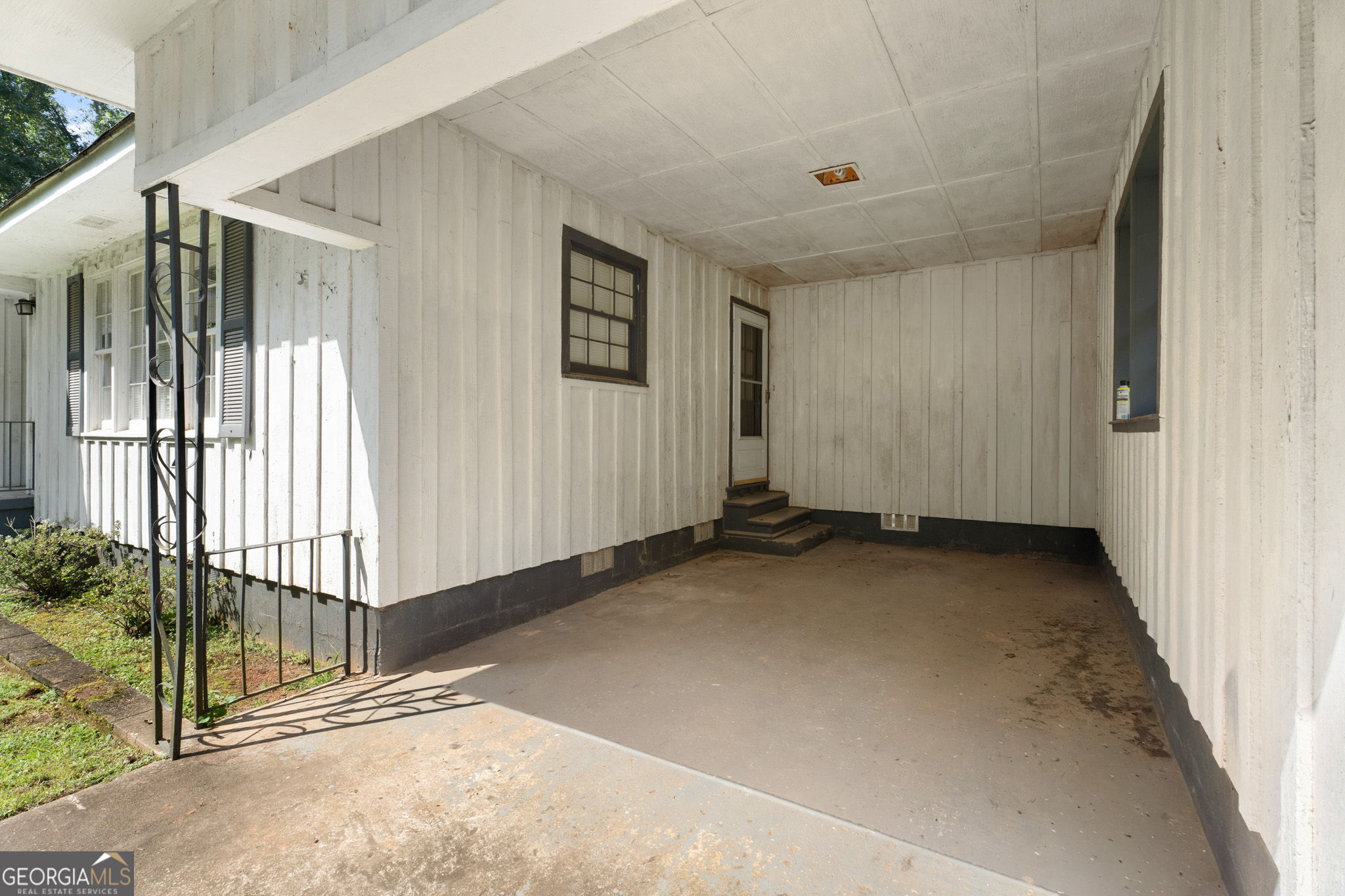 797 Seabolt Road Property Photo 5