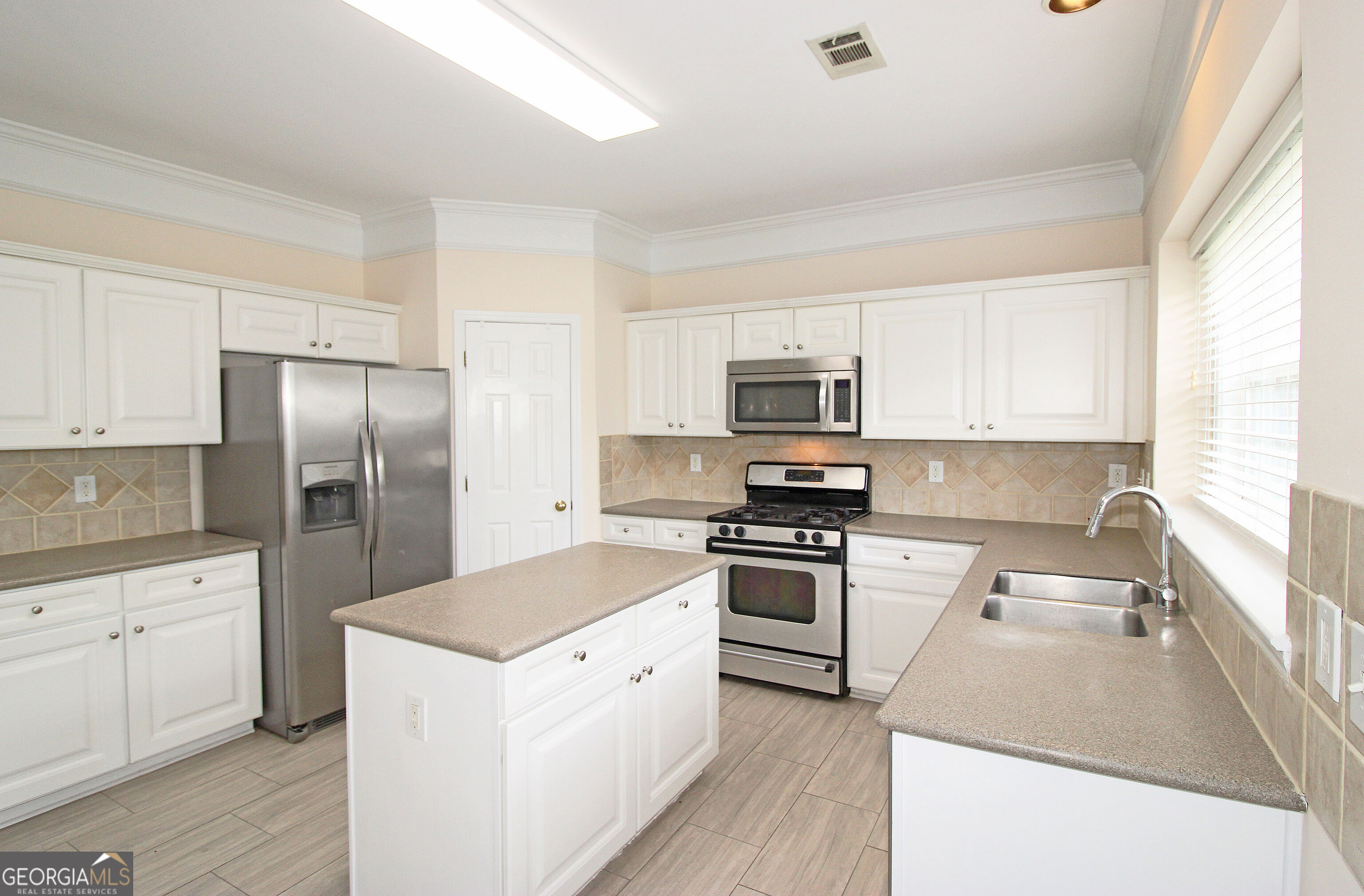 8155 Cavendish Place Property Photo 13