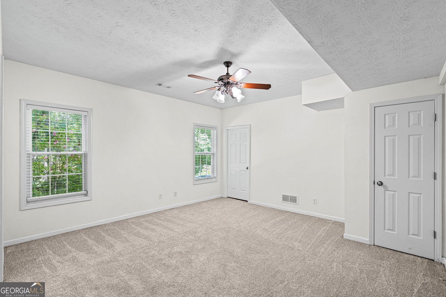 6225 Brook Hollow Creek Drive Property Photo 32