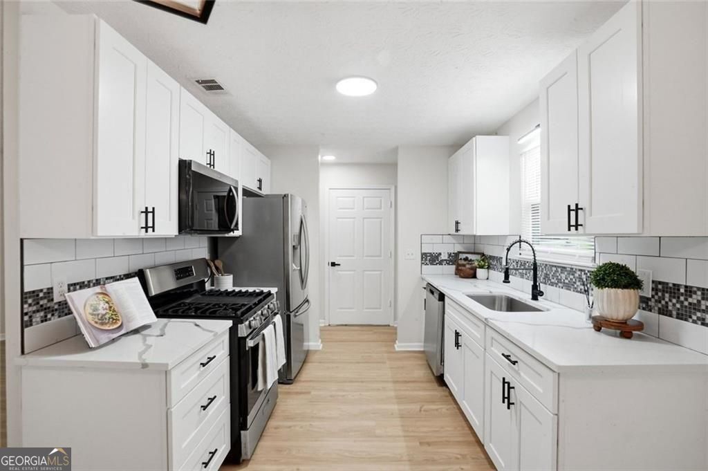 6839 Silver Maple Drive Property Photo 8