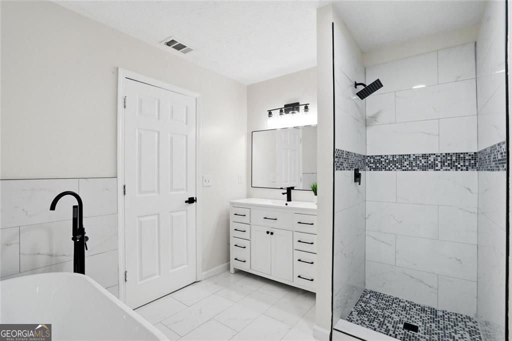 6839 Silver Maple Drive Property Photo 18