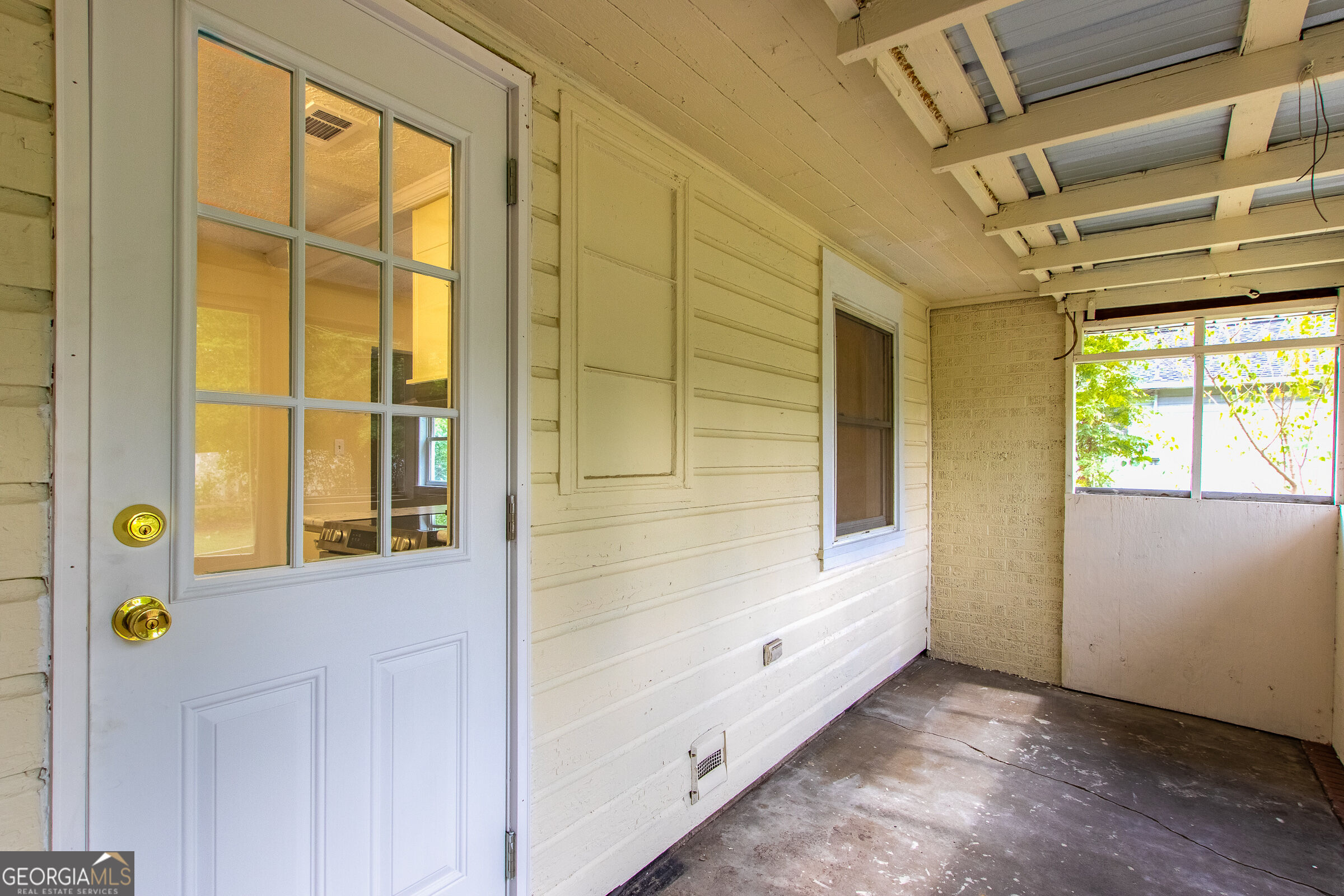 613 N Crawford Street Property Photo 24