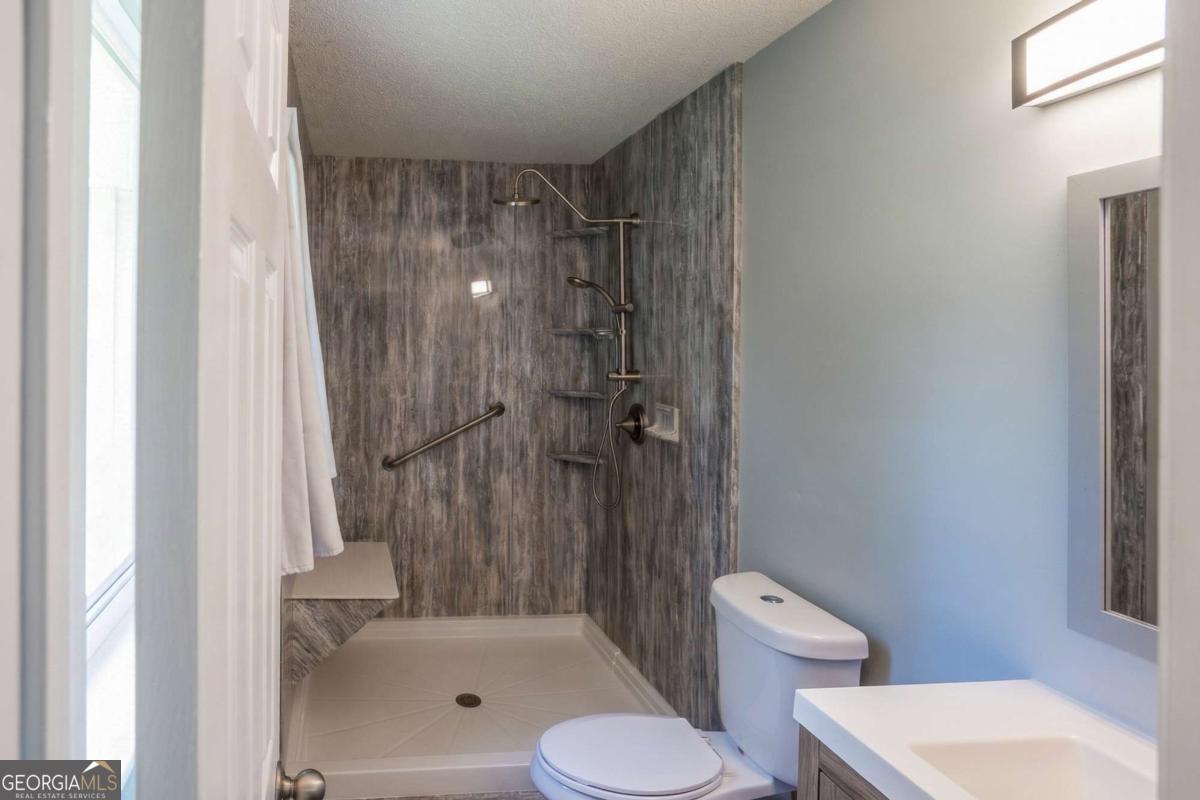 1046 Redan Trace Property Photo 23