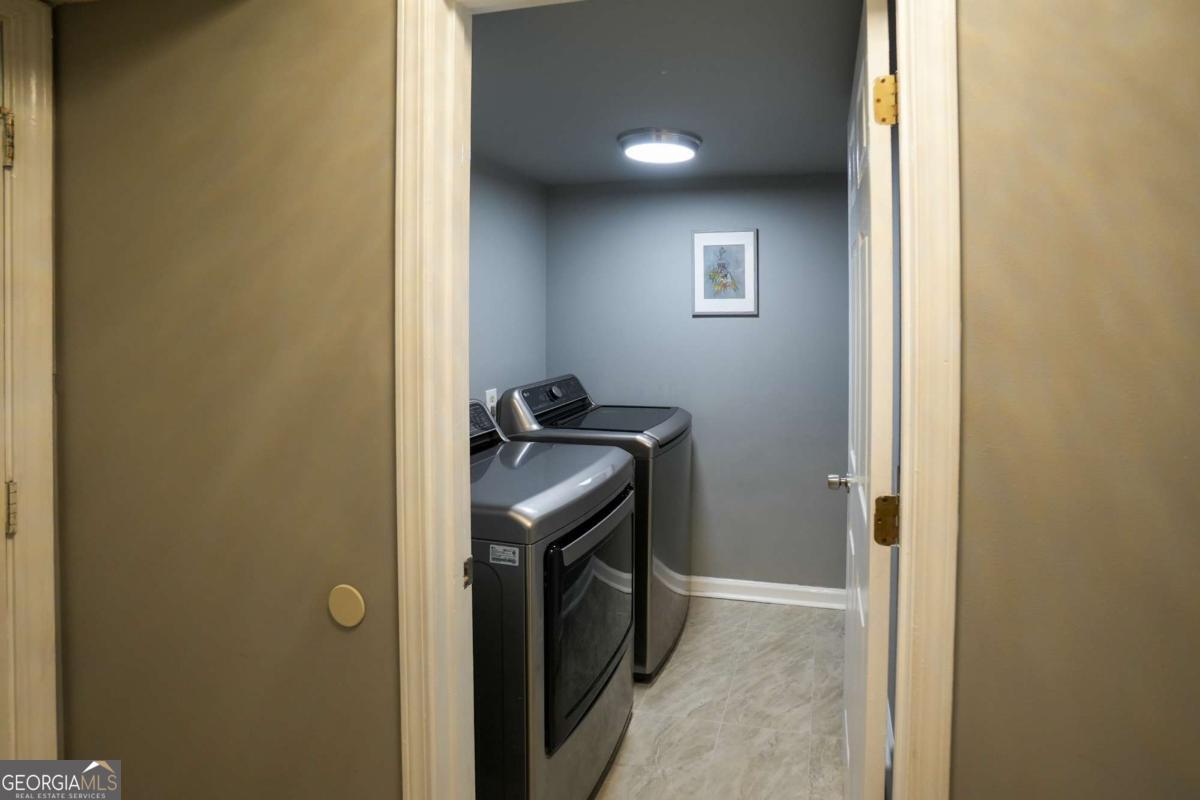 1046 Redan Trace Property Photo 30