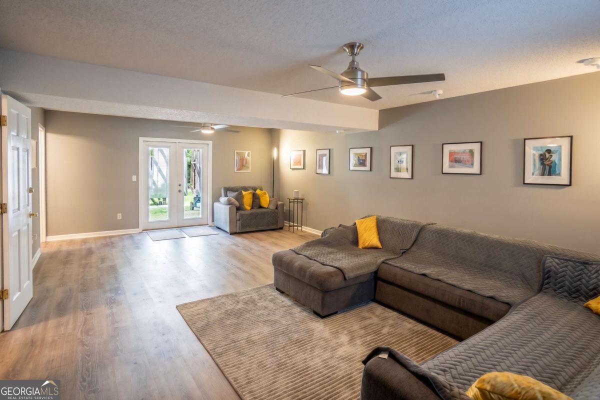 1046 Redan Trace Property Photo 33
