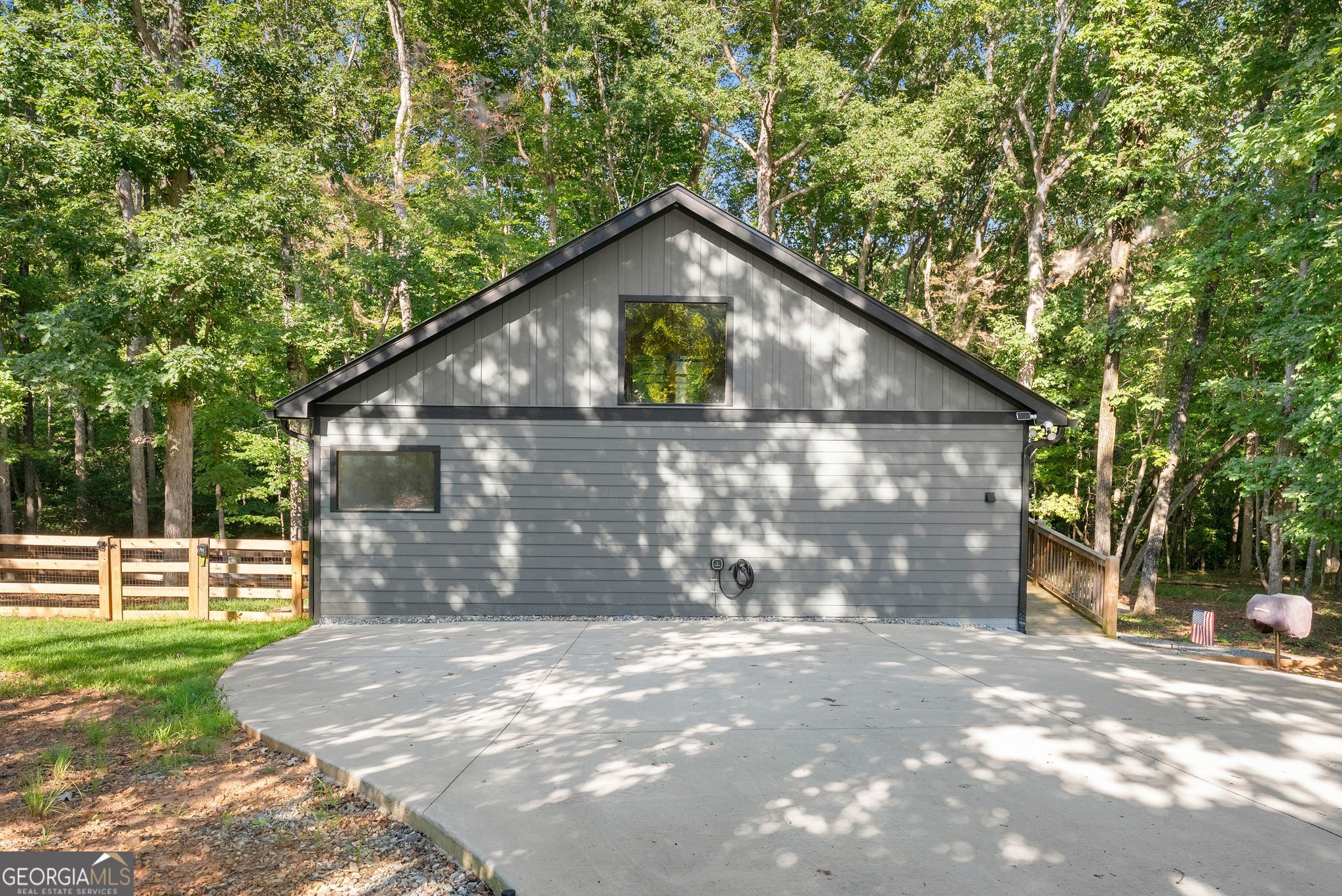 162 Hickory Ridge Drive Property Photo 1
