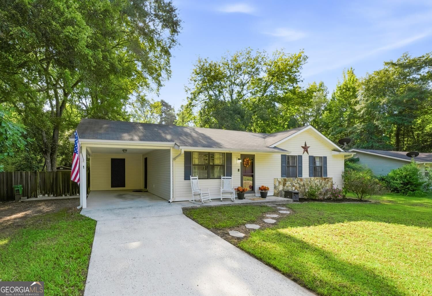 402 Frank Satterfield Road Property Photo 1