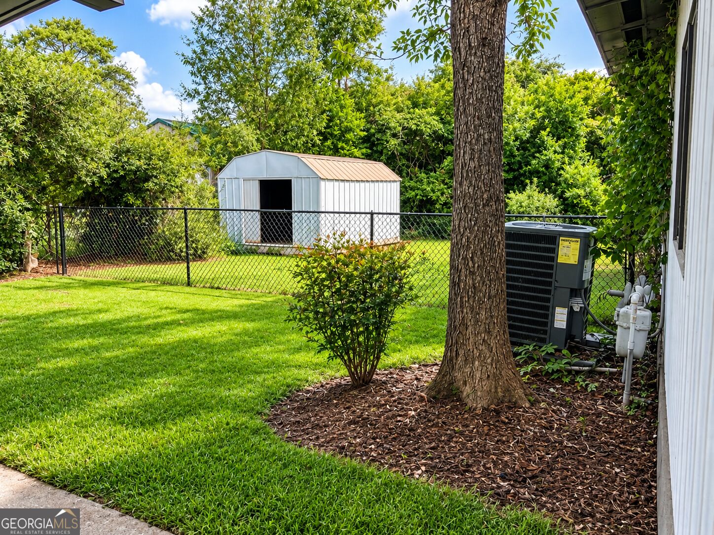 203 Pineview Drive Property Photo 7